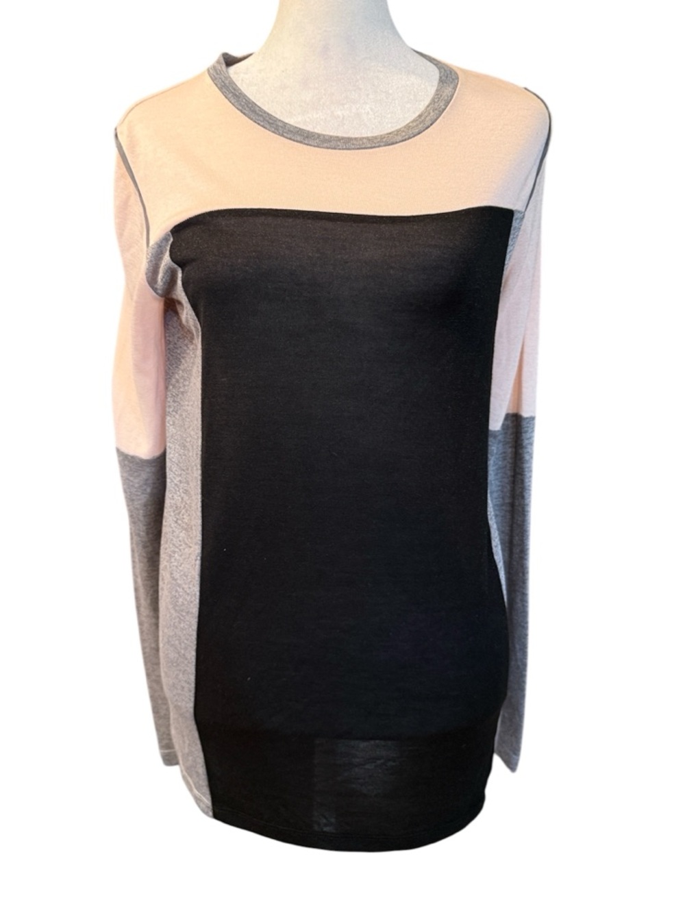 Vince Colorblock Ling Sleeve Lightweight  Top in Black, Gray & Pale Pink Small